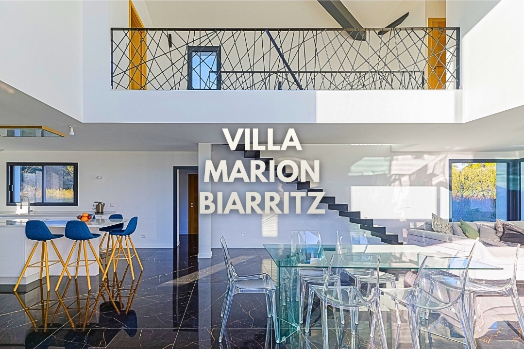 Après rénovation — pièce entièrement repeinte après dégât des eaux dans la villa de Biarritz